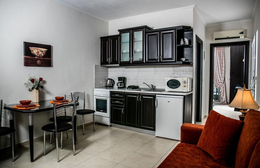 Niki Apartments Chrisi Ammoudia Exterior foto