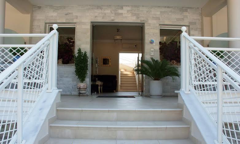 Niki Apartments Chrisi Ammoudia Exterior foto